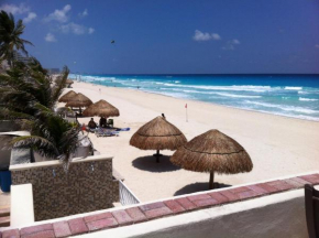 Отель Cancun Condo Rent  Канку́н 